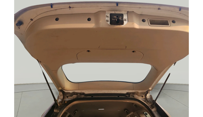 2017 Mahindra XUV500 W6 1.99, Diesel, Manual, 90,803 km, exterior