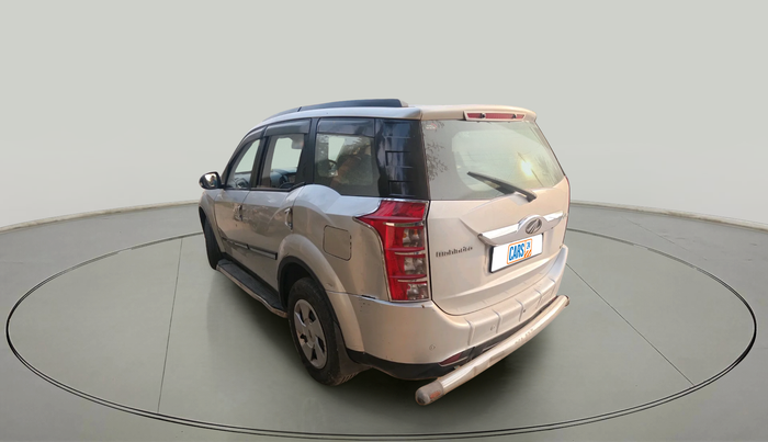 2017 Mahindra XUV500 W6 1.99, Diesel, Manual, 90,803 km, exterior