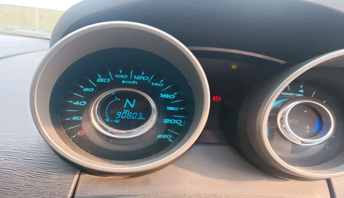 2017 Mahindra XUV500 W6 1.99, Diesel, Manual, 90,803 km, interior