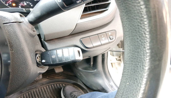 2020 KIA SELTOS HTK 1.5 PETROL, Petrol, Manual, 78,522 km, interior