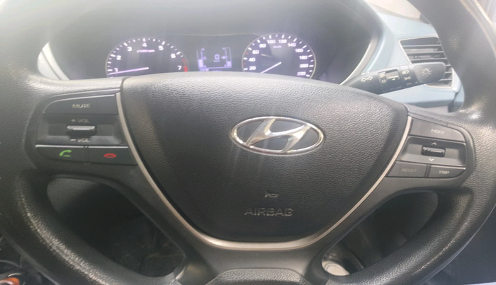 2015 Hyundai i20 Active 1.2 S, Petrol, Manual, 1,55,911 km, interior