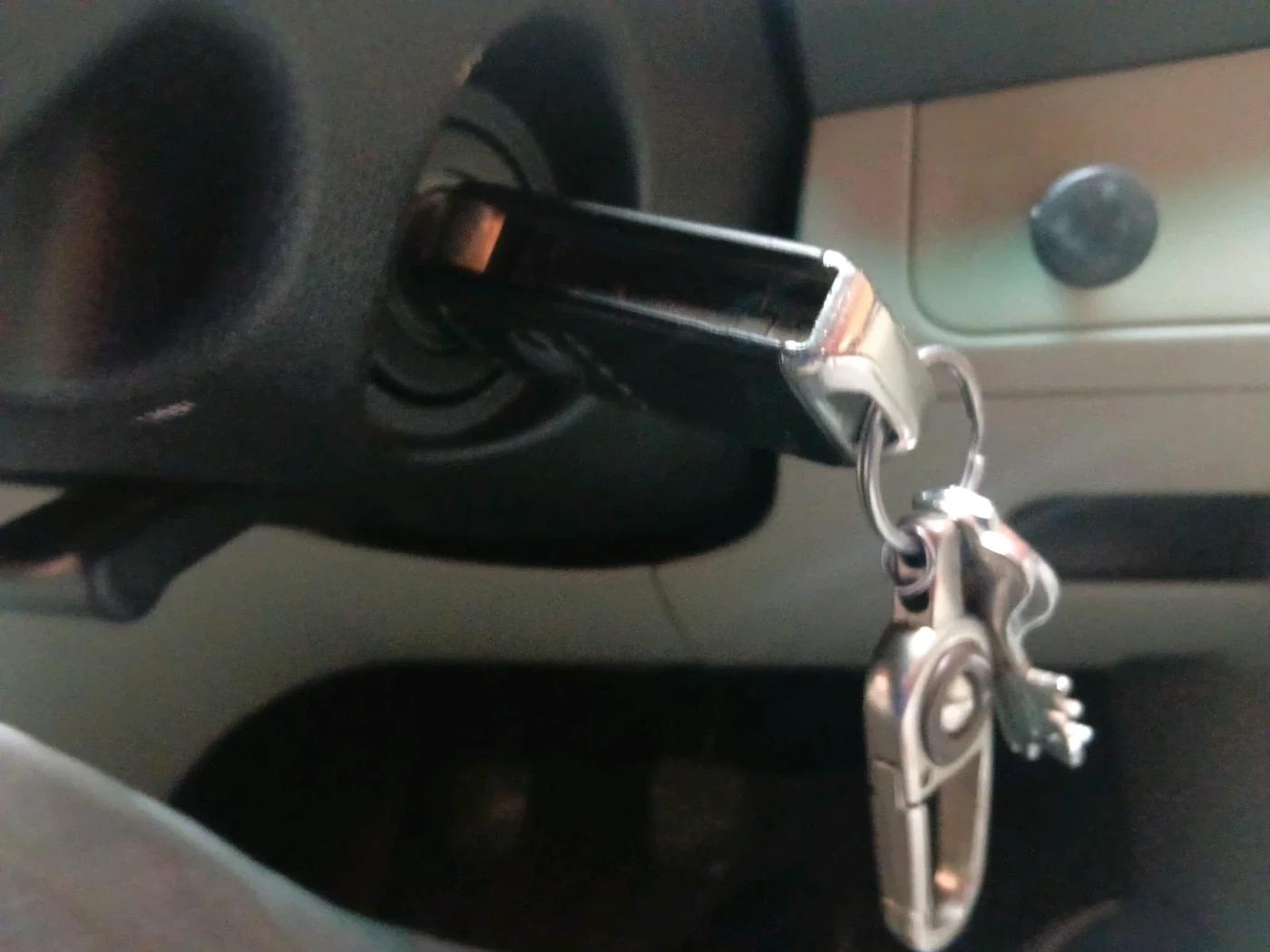 2018 Mahindra MARAZZO M6 8 STR, Diesel, Manual, 1,87,072 km, interior