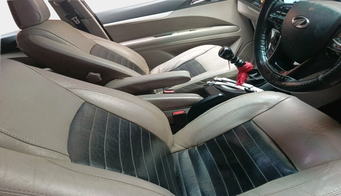 2018 Mahindra MARAZZO M6 8 STR, Diesel, Manual, 1,87,072 km, interior