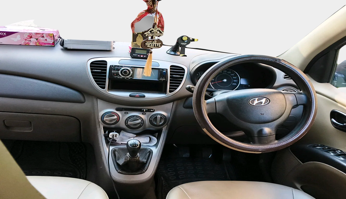2011 Hyundai i10 MAGNA 1.2, Petrol, Manual, 79,975 km, interior