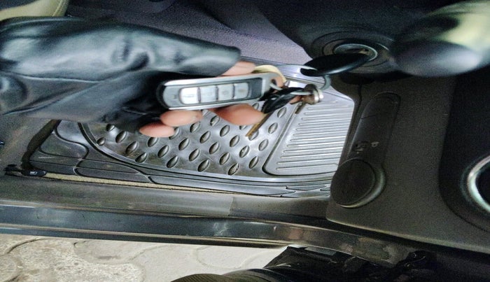 2011 Hyundai i10 MAGNA 1.2, Petrol, Manual, 97,422 km, interior