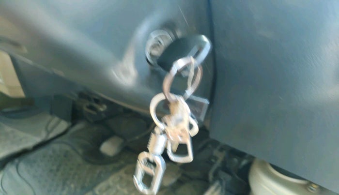 2011 Maruti Eeco 5 STR WITH A/C+HTR, Petrol, Manual, 48,235 km, interior