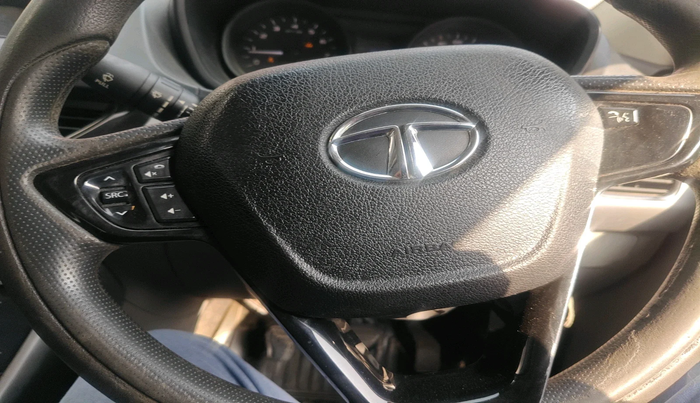 2017 Tata NEXON XM DIESEL, Diesel, Manual, 98,051 km, interior