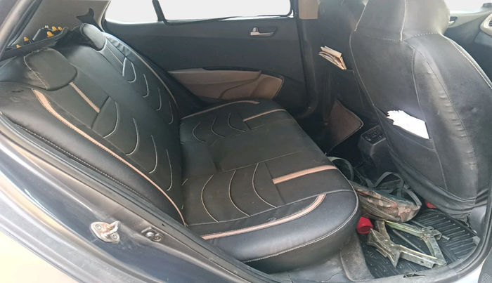 2016 Hyundai Grand i10 SPORTZ 1.2 KAPPA VTVT, CNG, Manual, 78,635 km, interior