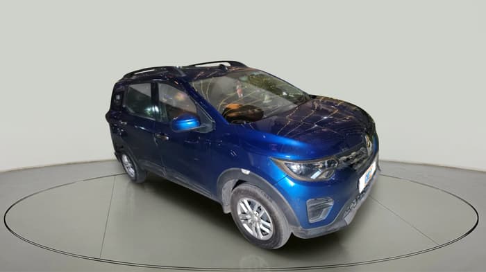 Used 2020 Renault TRIBER RXT Manual | Cars24
