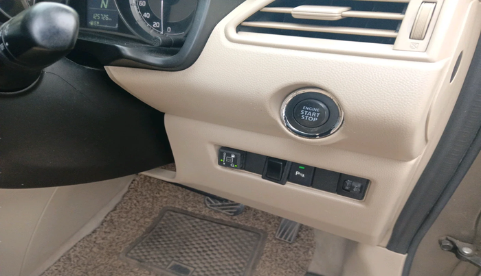 2017 Maruti Dzire ZXI AMT, Petrol, Automatic, 1,25,726 km, interior