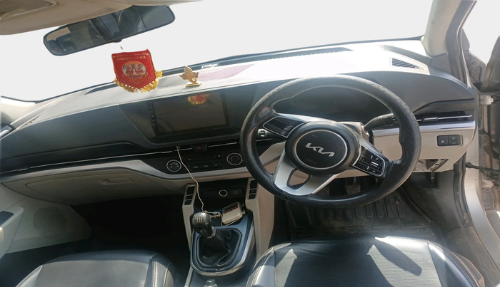 2023 KIA CARENS PREMIUM 1.5 DIESEL 7 STR, Diesel, Manual, 90,822 km, interior