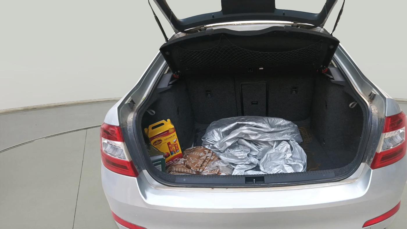 2016 Skoda Octavia ELEGANCE 1.8 TSI AT, Petrol, Automatic, 98,028 km, exterior