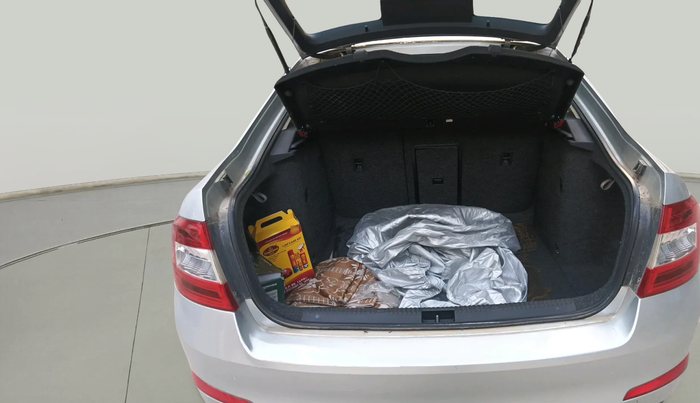 2016 Skoda Octavia ELEGANCE 1.8 TSI AT, Petrol, Automatic, 98,028 km, exterior