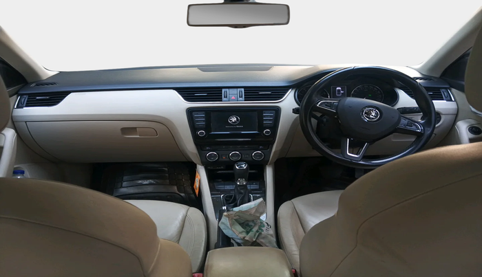 2016 Skoda Octavia ELEGANCE 1.8 TSI AT, Petrol, Automatic, 98,028 km, interior