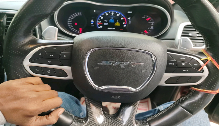 2020 Jeep GRAND CHEROKEE SRT 6.4 V8, Petrol, Automatic, 28,227 km, interior