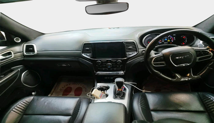 2020 Jeep GRAND CHEROKEE SRT 6.4 V8, Petrol, Automatic, 28,227 km, interior