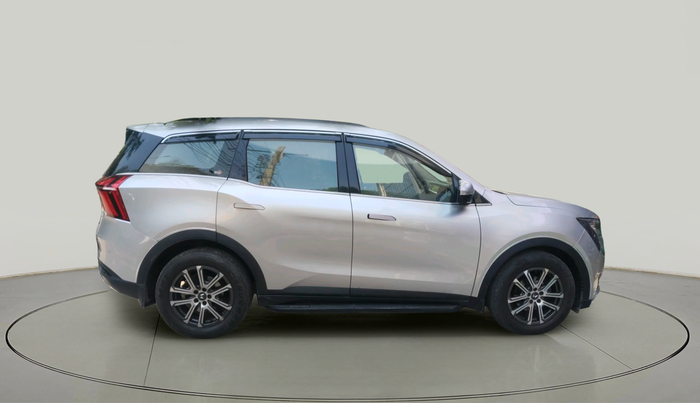 2022 Mahindra XUV700 AX 7 LUXURY D AT 7 STR, Diesel, Automatic, 33,788 km, exterior