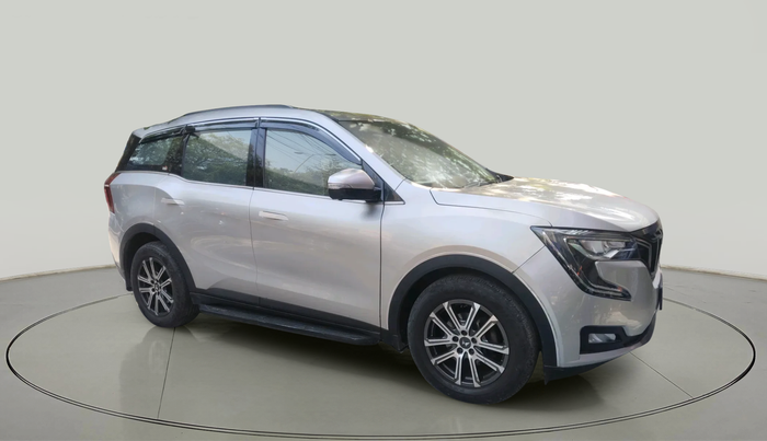 2022 Mahindra XUV700 AX 7 LUXURY D AT 7 STR, Diesel, Automatic, 33,788 km, exterior