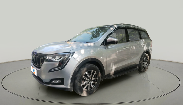 2022 Mahindra XUV700 AX 7 LUXURY D AT 7 STR, Diesel, Automatic, 33,788 km, exterior