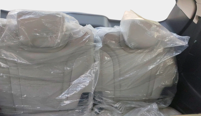 2022 Mahindra XUV700 AX 7 LUXURY D AT 7 STR, Diesel, Automatic, 33,788 km, interior