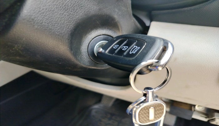 2024 Hyundai VENUE S 1.2, Petrol, Manual, 10 km, interior