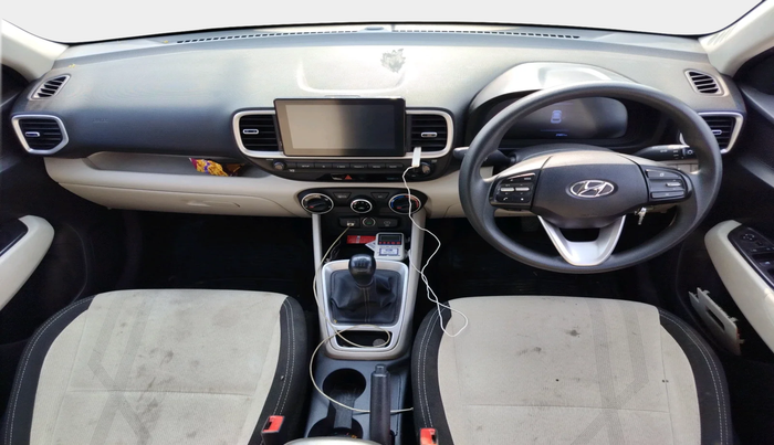 2024 Hyundai VENUE S 1.2, Petrol, Manual, 10 km, interior