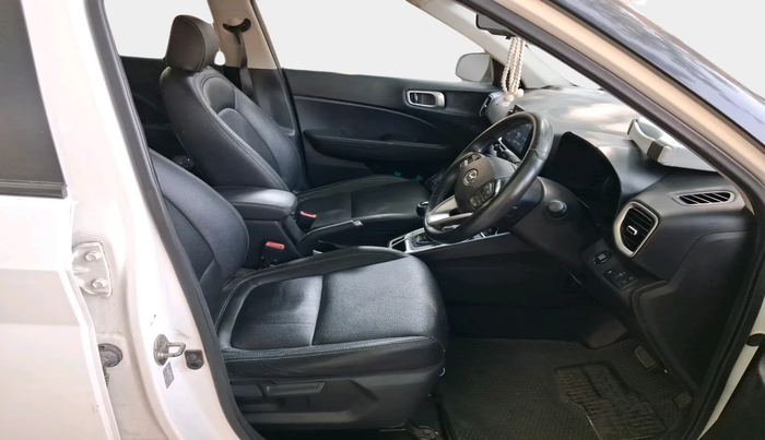 2019 Hyundai VENUE SX PLUS 1.0 TURBO DCT, Petrol, Automatic, 73,344 km, interior