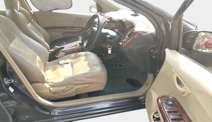 2015 Honda Amaze 1.2L I-VTEC S, Petrol, Manual, 86,399 km, interior