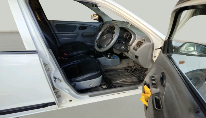 2011 Maruti Alto K10 VXI, CNG, Manual, 1,25,221 km, interior