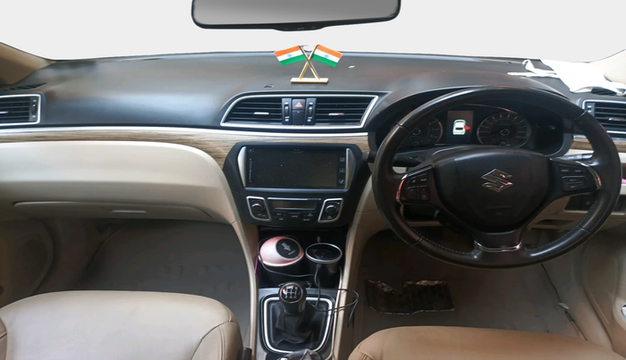 2019 Maruti Ciaz ALPHA 1.5 SHVS PETROL, Petrol, Manual, 75,975 km, interior