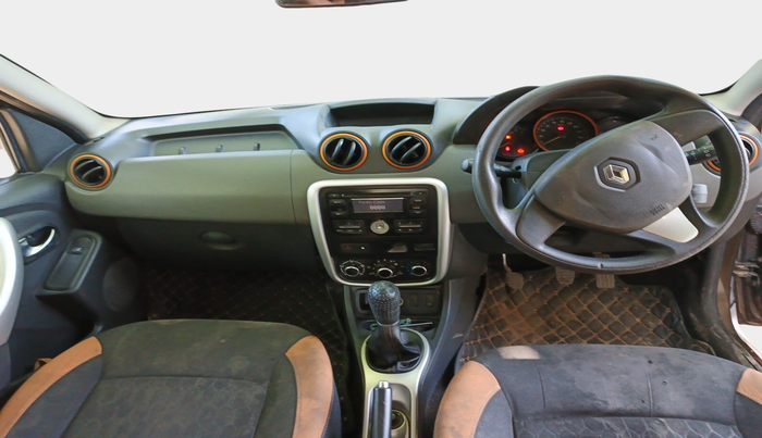 2016 Renault Duster RXL 85PS EXPLORE, Diesel, Manual, 1,04,697 km, interior
