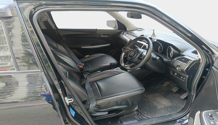 2024 Maruti Swift ZXI CNG, Petrol, Manual, 33,872 km, interior