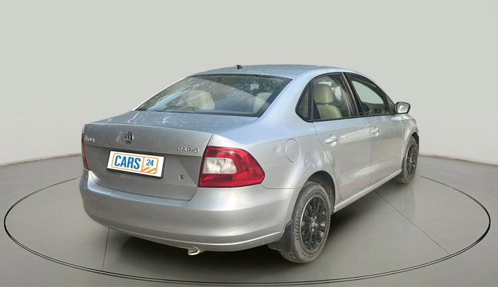 2015 Skoda Rapid 1.5 TDI CR ELEGANCE AT, Diesel, Automatic, 1,11,991 km, exterior