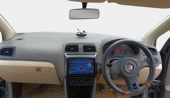 2013 Volkswagen Vento TRENDLINE DIESEL 1.6, Diesel, Manual, 1,08,483 km, interior