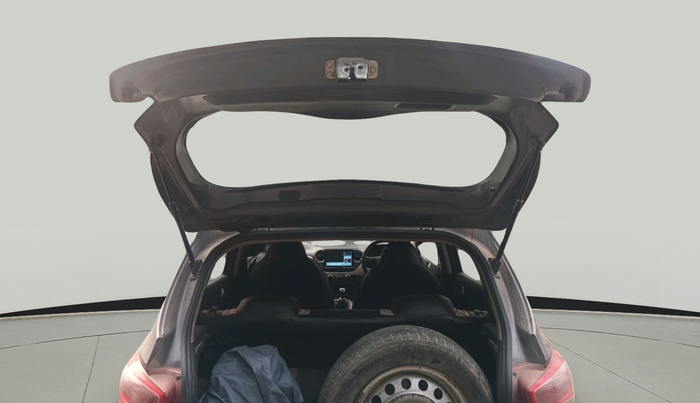 2016 Hyundai Grand i10 SPORTZ 1.2 KAPPA VTVT, CNG, Manual, 1,07,868 km, exterior