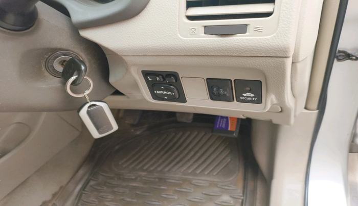 2011 Toyota Corolla Altis G PETROL, Petrol, Manual, 47,844 km, interior