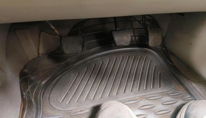 2011 Toyota Corolla Altis G PETROL, Petrol, Manual, 47,844 km, interior