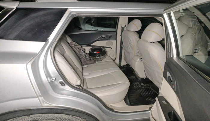 2019 Mahindra XUV300 W6 1.5 DIESEL, Diesel, Manual, 72,881 km, interior