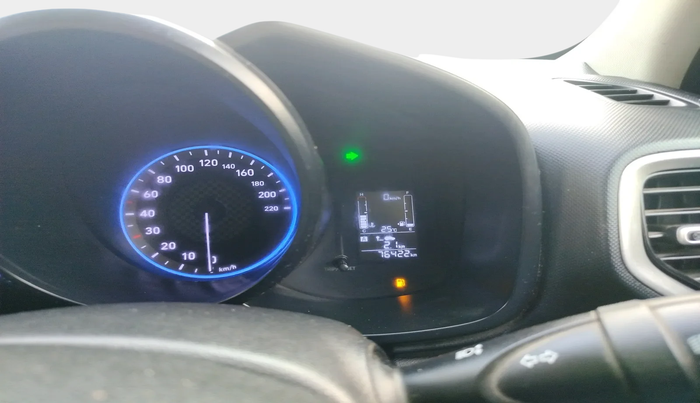2019 Hyundai VENUE S 1.2, Petrol, Manual, 76,422 km, interior