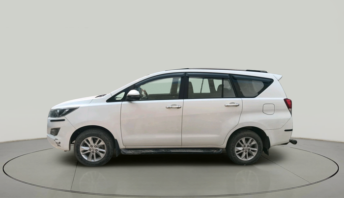 2020 Toyota Innova Crysta 2.7 GX 8 STR, Petrol, Manual, 24,795 km, exterior