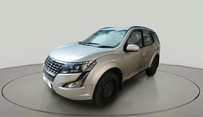 2019 Mahindra XUV500 W7 AT, Diesel, Automatic, 72,644 km, exterior