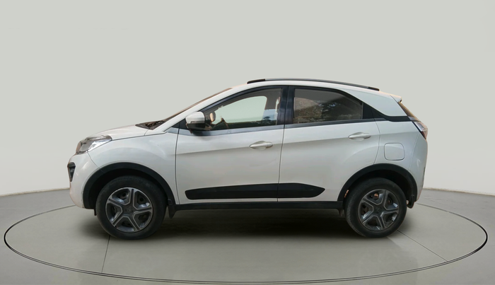 2017 Tata NEXON XT PETROL, Petrol, Manual, 43,024 km, exterior