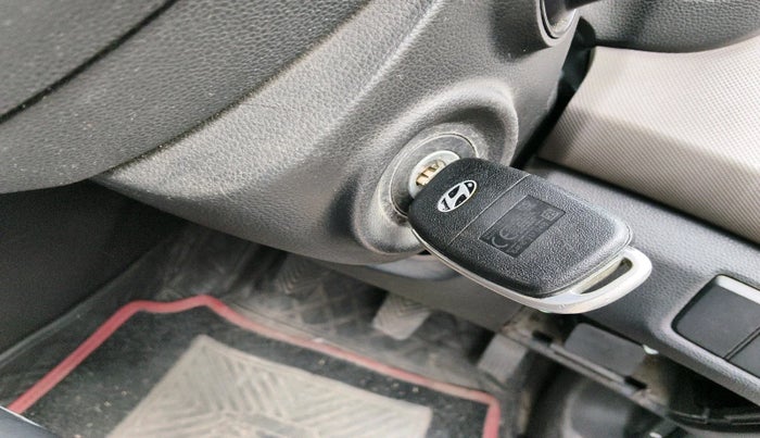 2017 Hyundai Creta E PLUS 1.6 PETROL, Petrol, Manual, 84,605 km, interior