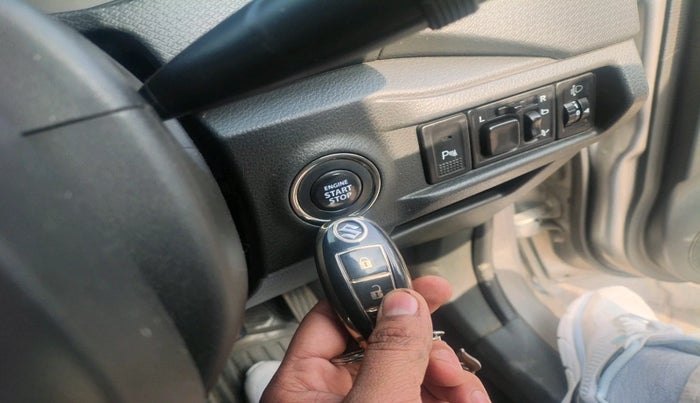 2017 Maruti Vitara Brezza ZDI PLUS, Diesel, Manual, 2,09,161 km, interior