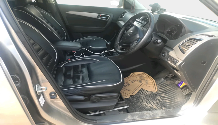 2017 Maruti Vitara Brezza ZDI PLUS, Diesel, Manual, 2,09,161 km, interior