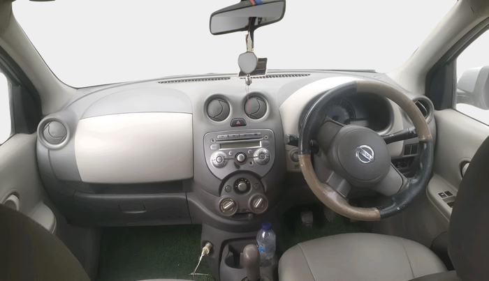 2011 Nissan Micra XV DIESEL, Diesel, Manual, 1,17,760 km, interior
