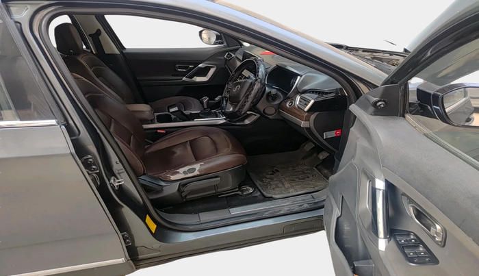 2021 Tata Harrier XT 2.0L KRYOTEC, Diesel, Manual, 60,002 km, interior