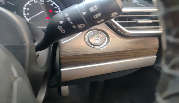 2021 Tata Harrier XT 2.0L KRYOTEC, Diesel, Manual, 60,002 km, interior