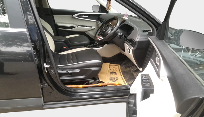 2023 KIA CARENS  PRESTIGE PLUS 1.5 TURBO PETROL DCT 7 STR, Petrol, Automatic, 30,264 km, interior