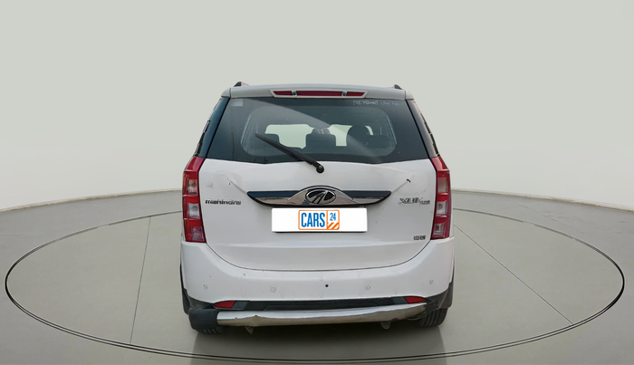 2016 Mahindra XUV500 W8, Diesel, Manual, 1,54,083 km, exterior